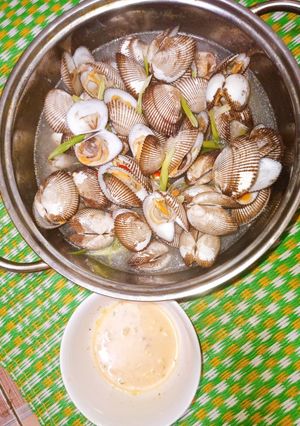 Hình của món Sò gạo hấp xả.