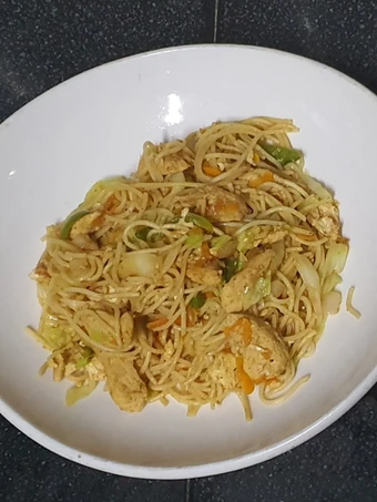 Easy Ways Make Recipes Chicken and Egg Spaghetti Stir Fry the So Delicious Really Delicious.
