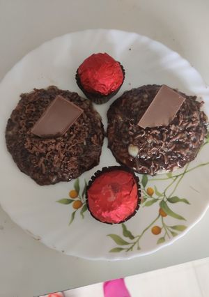 મીની ચોકલેટ પીઝા (Mini Chocolate Pizza Recipe In Gujarati) રેસીપી મુખ્ય ફોટો