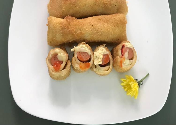 Roti goreng isi sosis mozzarella