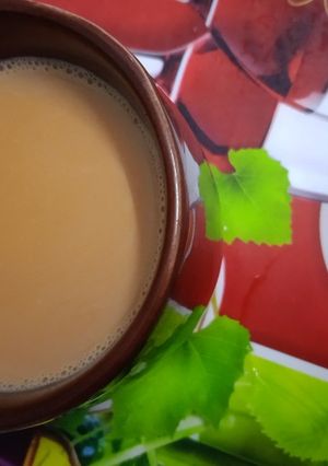गुड़ अदरक की चाय (gud adrak ki chai recipe in Hindi) रेसिपी मुख्य फोटो