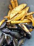 Mussels with Coconut Curry Cream and Baked Paprika Fries