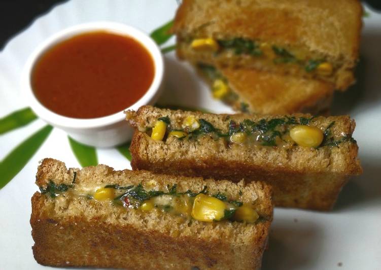Simple Way to Cook Tasty Spinach Corn Sandwich