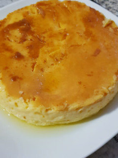 Una foto de Flan de huevo en olla gm d