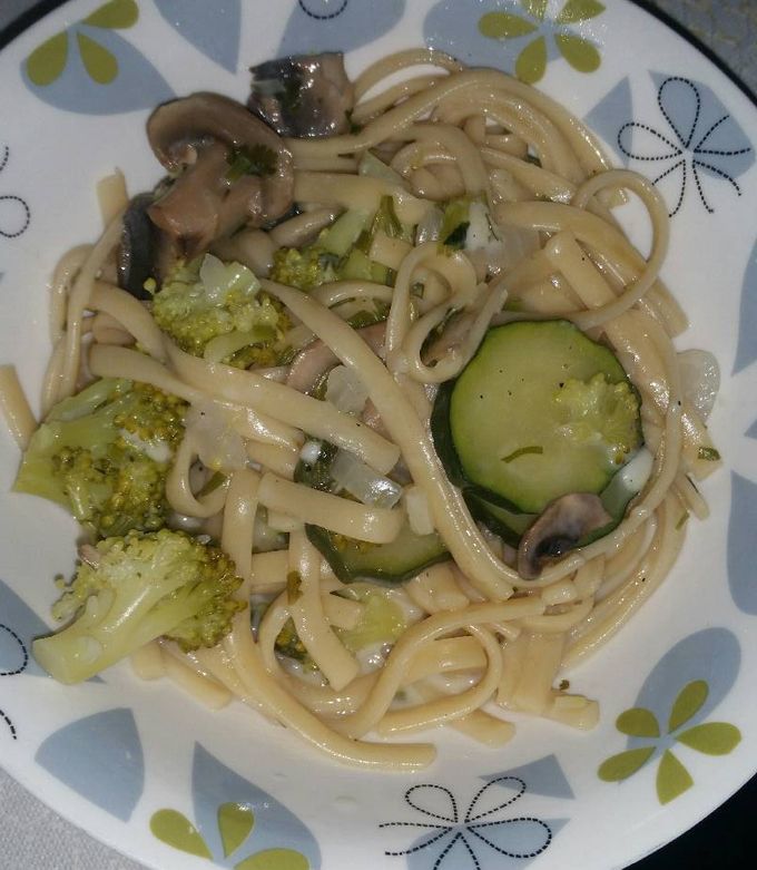 Foto principal de Fusión de verduras con pasta y crema deliciosa :) y rápida de preparar