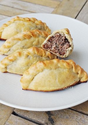 Foto resep Kibinai (Lithuanian Meat Pie)