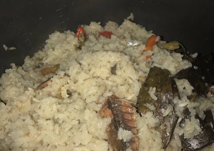 Nasi liwet ikan asin peda