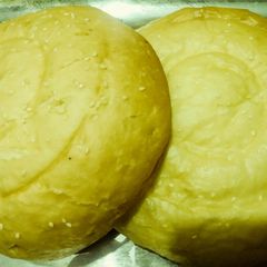 A picture of Meetha bun.