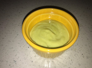 Una foto de Mayonesa de aceite de pepa de uva y ají amarillo