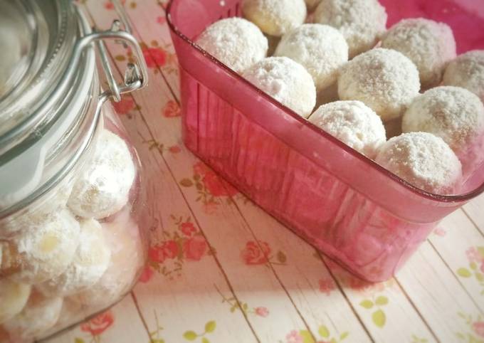 Putri Salju Keju Lumer / Cheesy Snow Ball resep ci Tintin Rayner