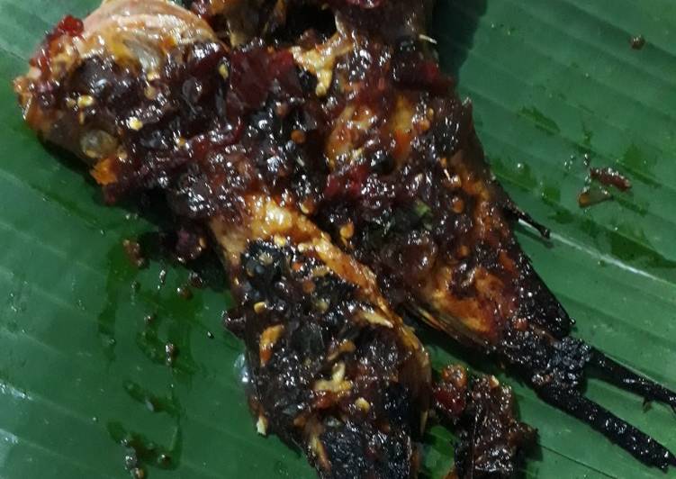 Proses meracik Ikan bakar yang sempurna