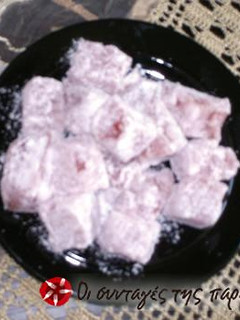 A picture of Loukoumia (Turkish delight or lokum).