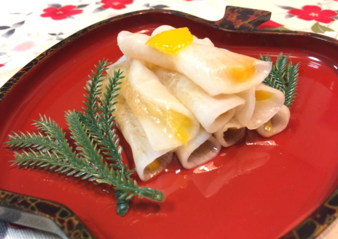 Pickled Japanese Daikon Radish with dry Apricot