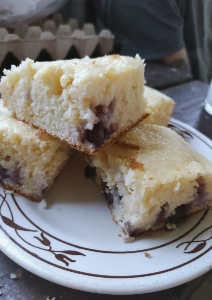 Una foto de Torta de arándanos y limón 🍋
