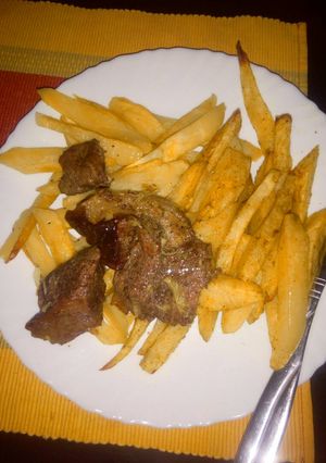 A picture of Sliced, peppered fried beef.