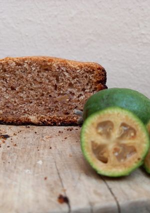 Una foto de Budín de Guayabo del país