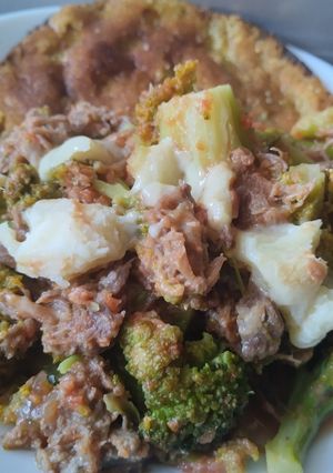 Una foto de Brócoli con carne desmechada en salsa de tomate🥦🍅🥩🍚🍱🍛