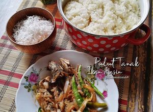 Gambar Pulut Ikan Masin/Ikan Kering