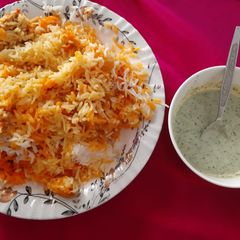 A picture of Jhatpat biryani.