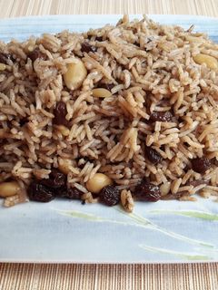 صورة لوصفة رز بالزبيب