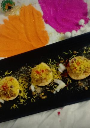 પાપડી મગ ચાટ (papadi moong chat recipe in gujarati) રેસીપી મુખ્ય ફોટો