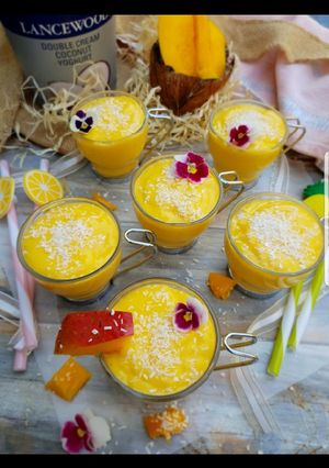 A picture of MANGO & COCONUT SMOOTHIE.