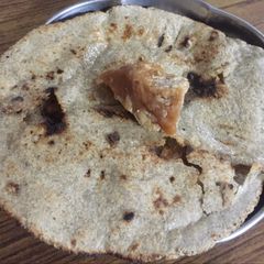 A picture of Bajare ki roti.