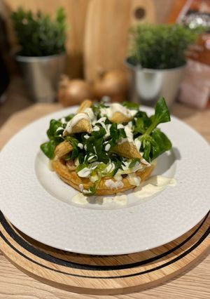 Une photo de Tartelettes feuilletées au Roblechon ou Maroilles ou Camembert..