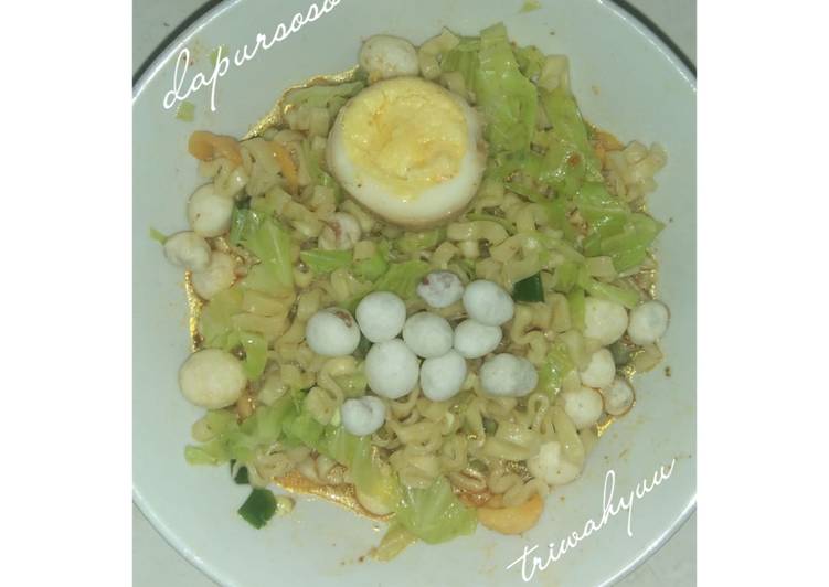 Indomie Seblak Hot Jeletot x Kubis