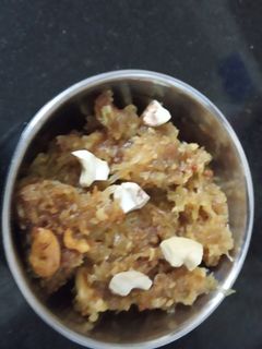 दुधी भोपळ्याचा हलवा (dudhi bhoplyacha halwa recipe in marathi) रेसिपी चे मुख्य फोटो