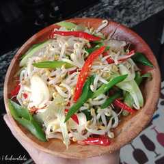 A picture of Tumis toge.