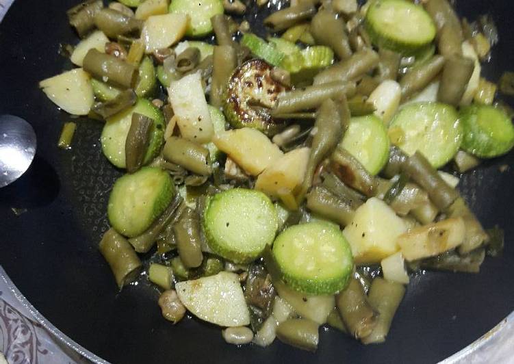 Steps to Make Perfect Celine vegetable fry
