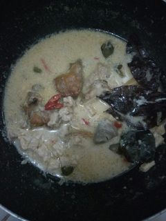 Foto resep Ayam dan tempe kuah santan