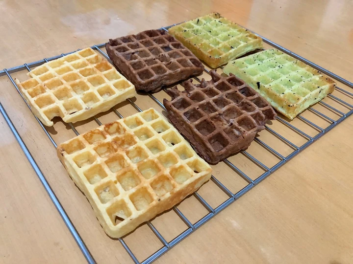 Cara Sederhana Membikin Resep  Waffle Cokelat Pandan Original yang Lezat, Lezat