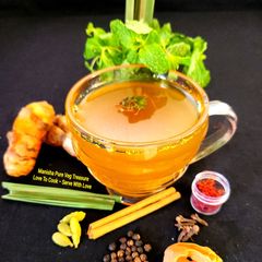 A picture of Lemongrass Mint Spiced Saffron Tea - Royal Saffron Spiced Tea.