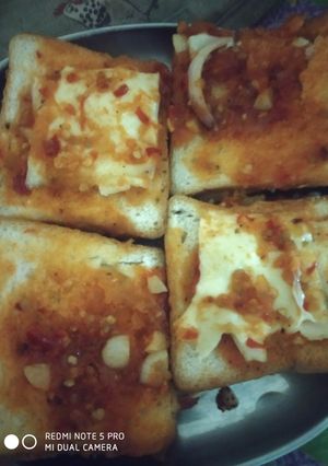 பிரட் பீசா செய்முறை முக்கிய புகைப்படம்