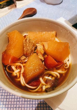 紅燒番茄蘿蔔豬肩麵 的食譜成品照片
