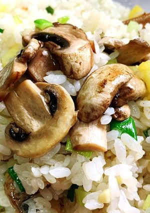 A picture of Mushroom and Pineapple Fried Rice.