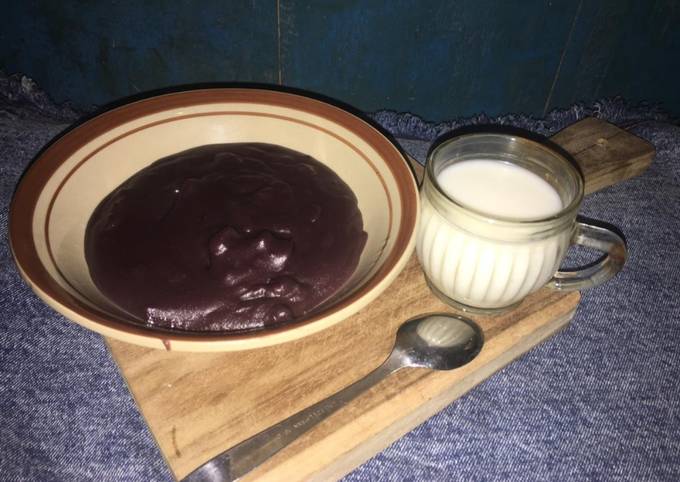 Bubur Sum-Sum (tepung beras hitam)
