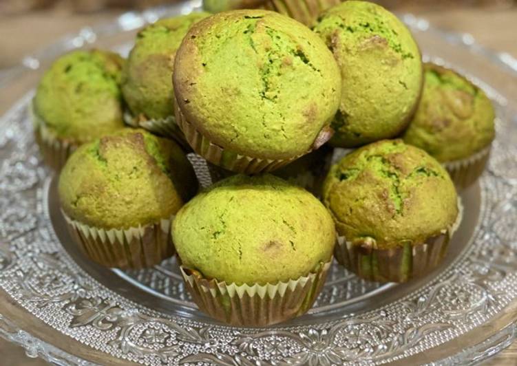Recipe: Appetizing Spinach Muffins 🧁