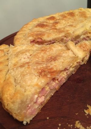 Una foto de Tarta de jamón y queso
