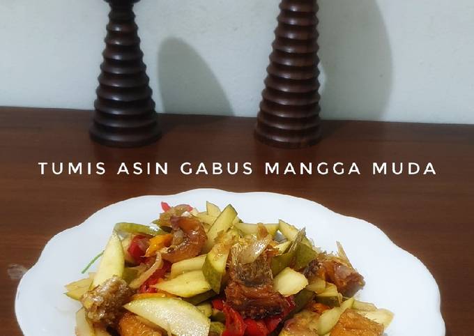 Bagaimana cara membuat Tumis Asin Gabus Mangga Muda dijamin gurih