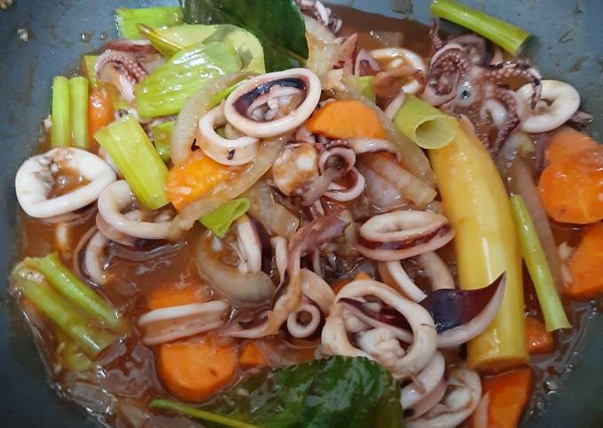 Resep Seafood Saus Padang Ala Restoran Oleh Puppy - Cookpad