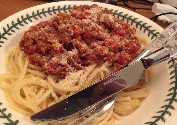 Steps to Make Award-winning Quorn Spaghetti Bolognese