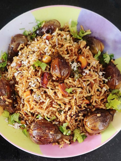வாங்கி பாத் (Brinjal rice/ vaangi baath recipe in tamil) செய்முறை முக்கிய புகைப்படம்
