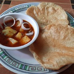 A picture of 😋puri bhaji.