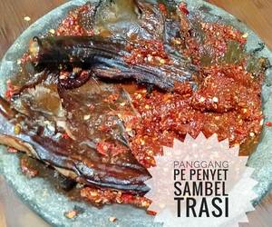 Gampangnya Memasak Panggang pe penyet sambel trasi Enak Sempurna