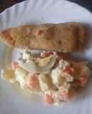 Bastones de pollo rellenos con Ensalada Rusa