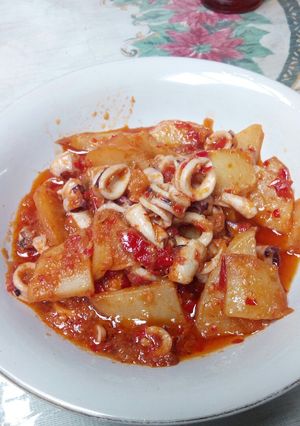 Foto resep Cumi tumis kentang goreng