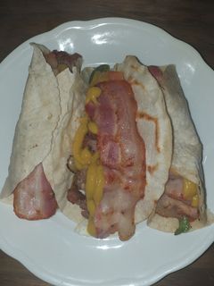 Una foto de Rapiditas/Tacos/fajitas con chorizo y bacon
